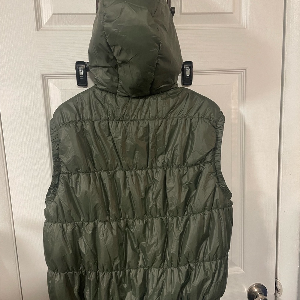 Avia Olive Puffer Vest - Picture 3 of 7